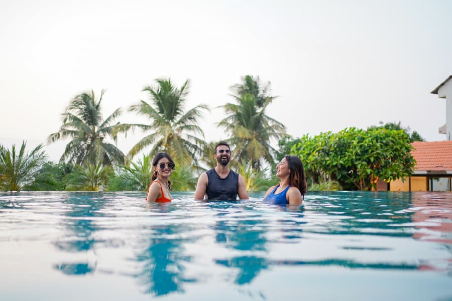 Infinity Pool — Horizon View